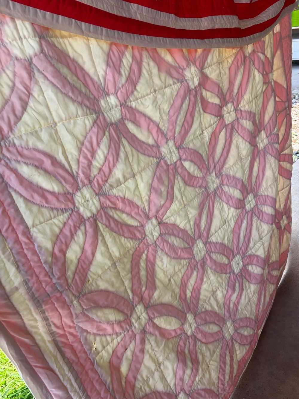 Vintage Double Wedding Ring Quilt - Red & Cream Handmade Quilt - 86 x 71